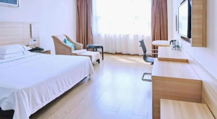 Bed in City Comfort Inn Jingzhou Ancient City Taiyue Road