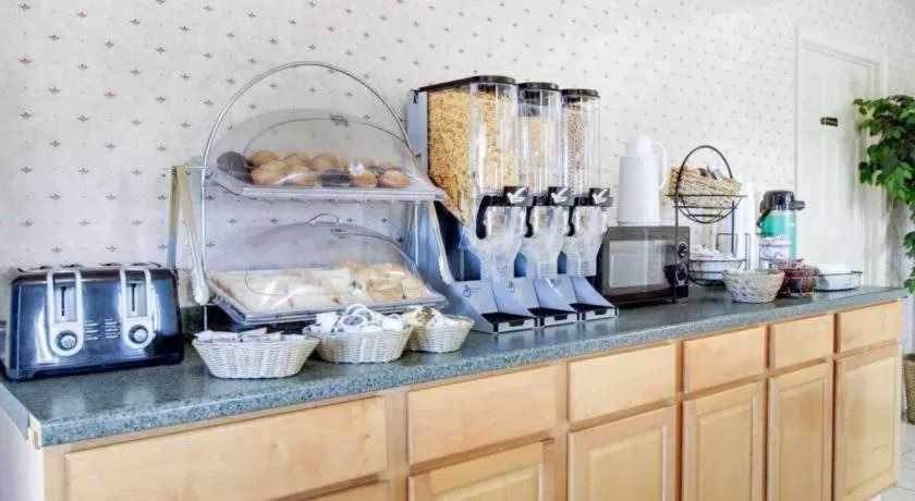 Econo Lodge Pearl - Jackson