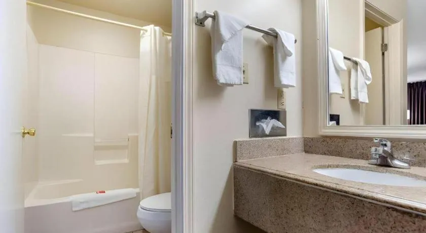 Econo Lodge Pearl - Jackson