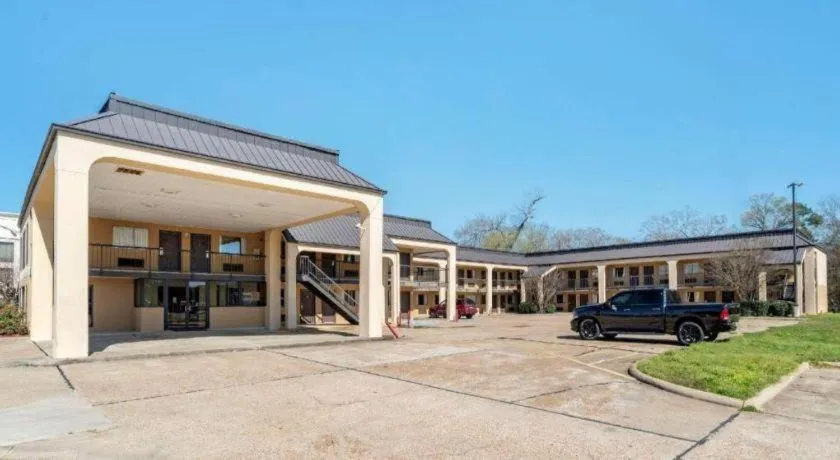Econo Lodge Pearl - Jackson