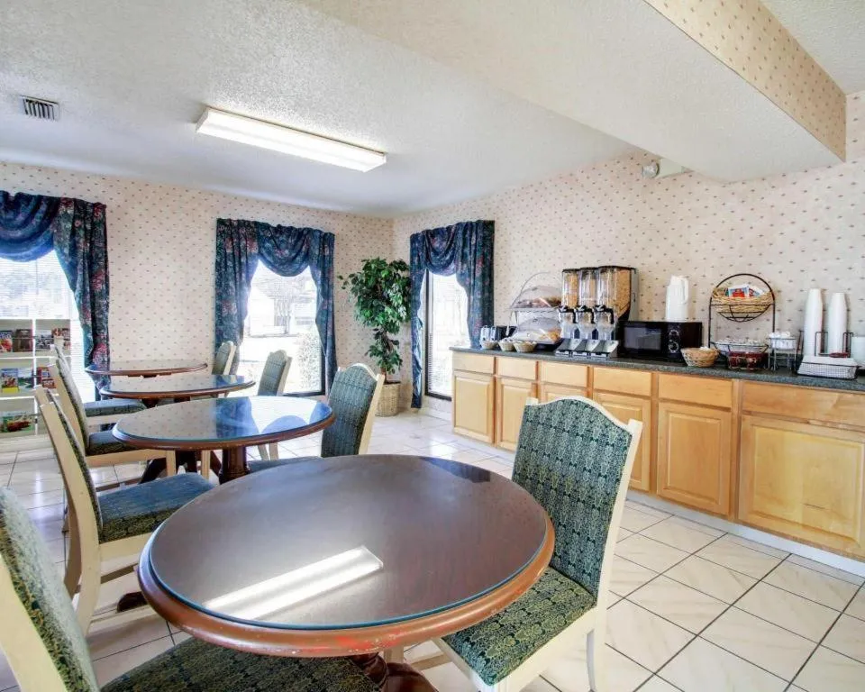 Econo Lodge Pearl - Jackson