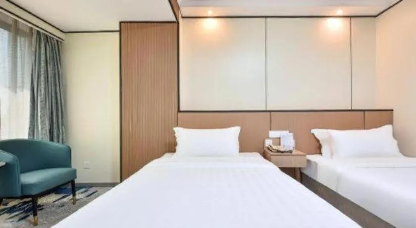 Bed in Dalian Bohai Pearl Hotel