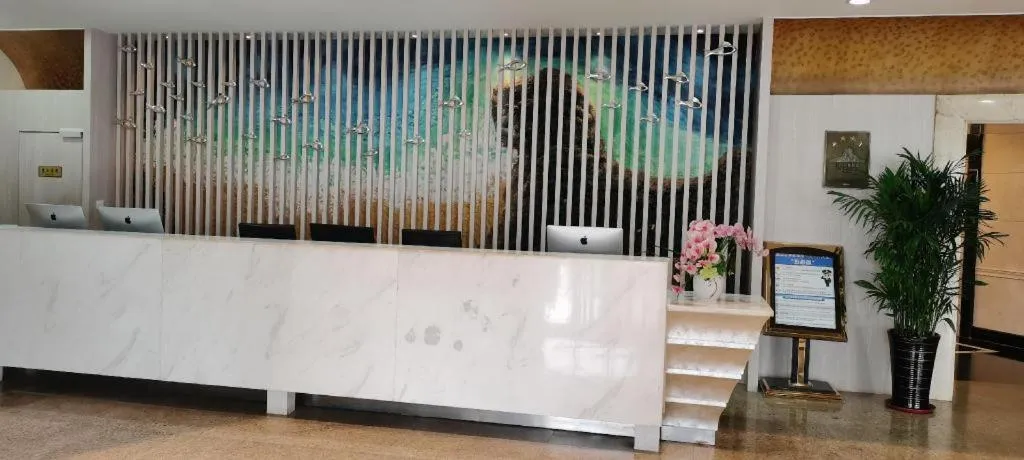 Dalian Bohai Pearl Hotel