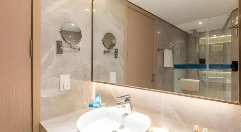 Dalian Bohai Pearl Hotel