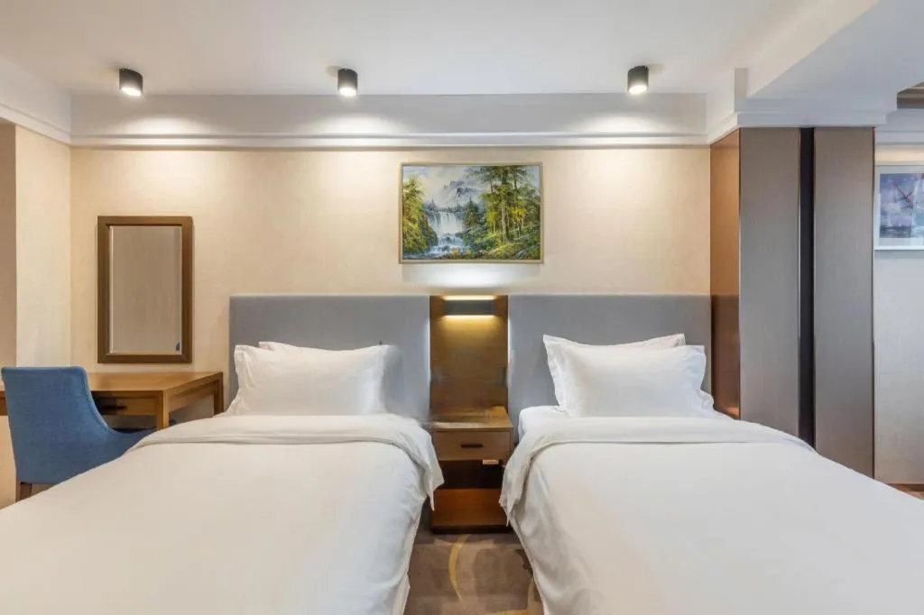 Bed in Dalian Bohai Pearl Hotel