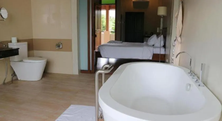 Bravo Resorts - Munting Paraiso