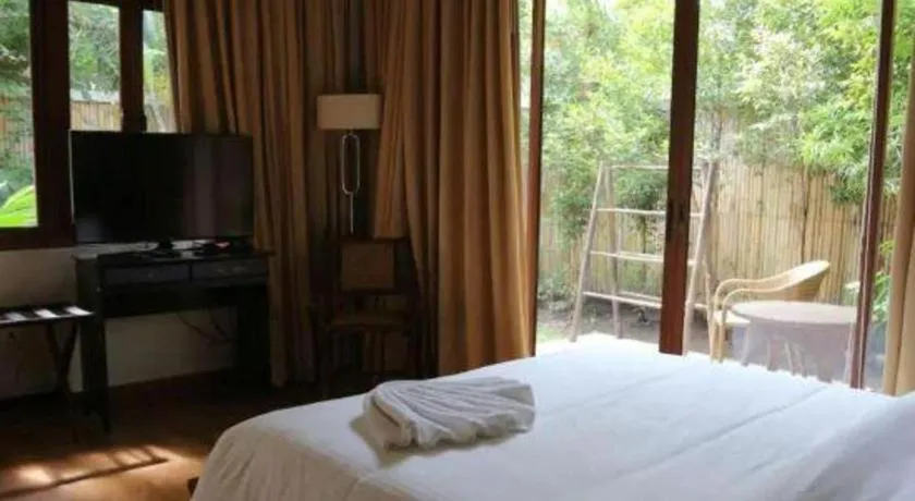 Bed in Bravo Resorts - Munting Paraiso