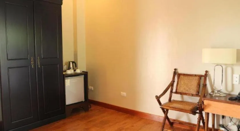 Bravo Resorts - Munting Paraiso