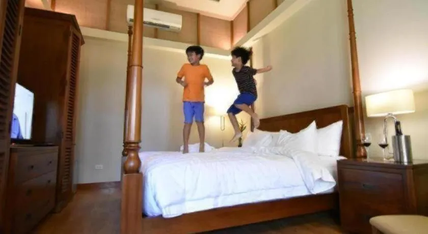 Bed in Bravo Resorts - Munting Paraiso