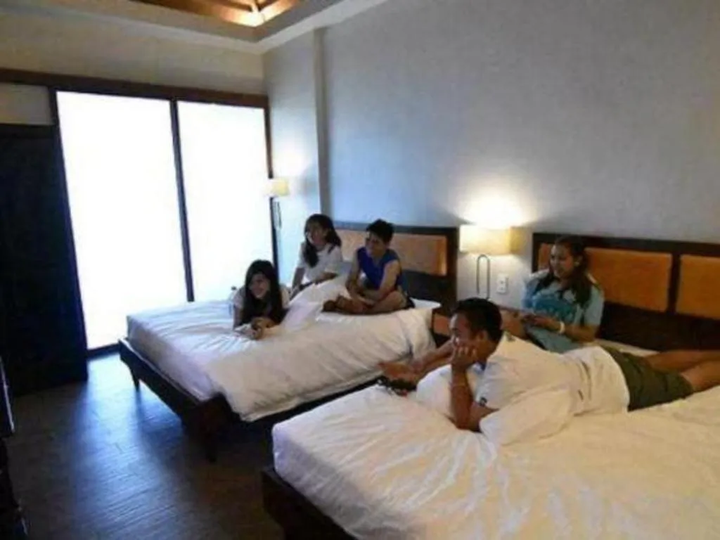 Bed in Bravo Resorts - Munting Paraiso