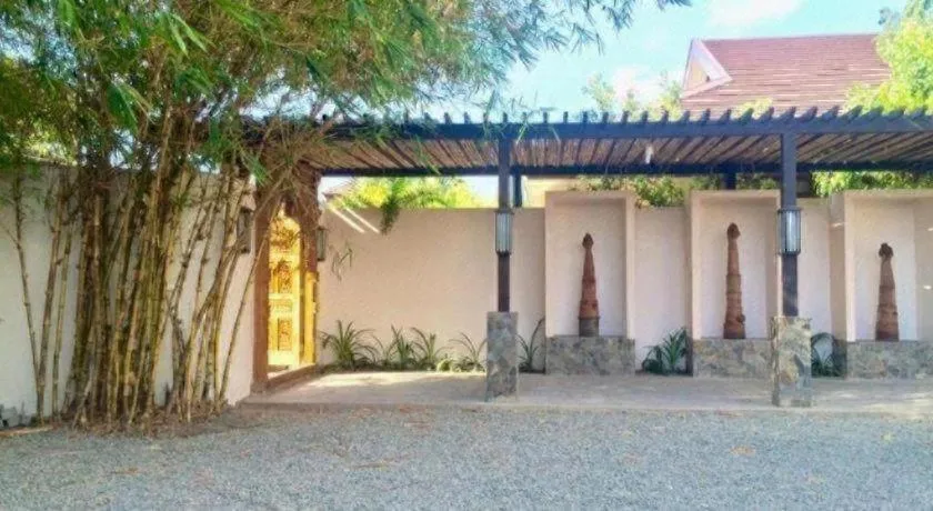 Bravo Resorts - Munting Paraiso