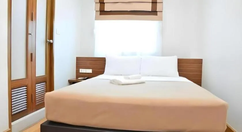 Bed in White House Asoke Sukhumvit 18