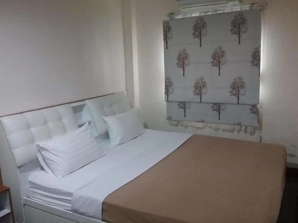 Bed in White House Asoke Sukhumvit 18