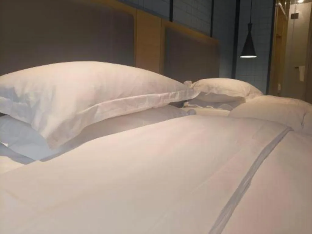 Bed in Echarm Hotel Nanning Nationalities Square Metro Station