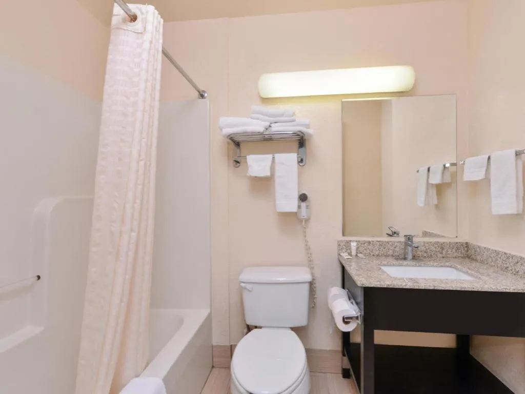 Baymont by Wyndham Acworth