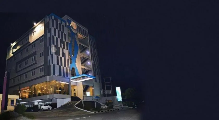 Zenith Hotel