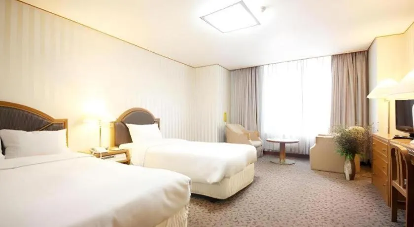 Bed in Seoul Rex Hotel