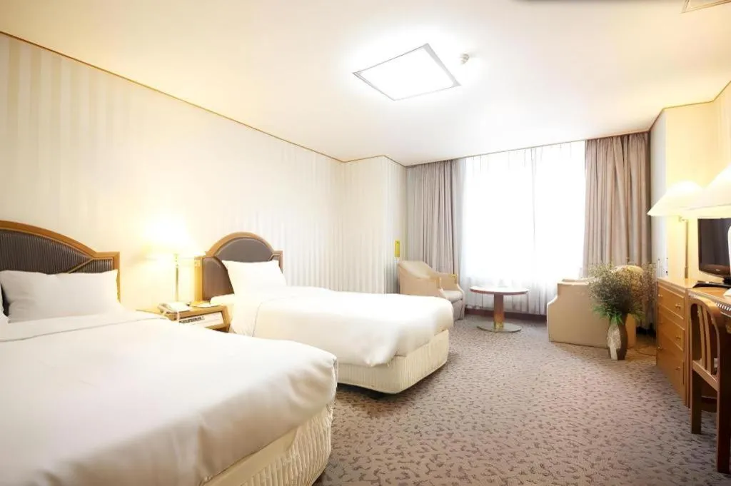 Bed in Seoul Rex Hotel