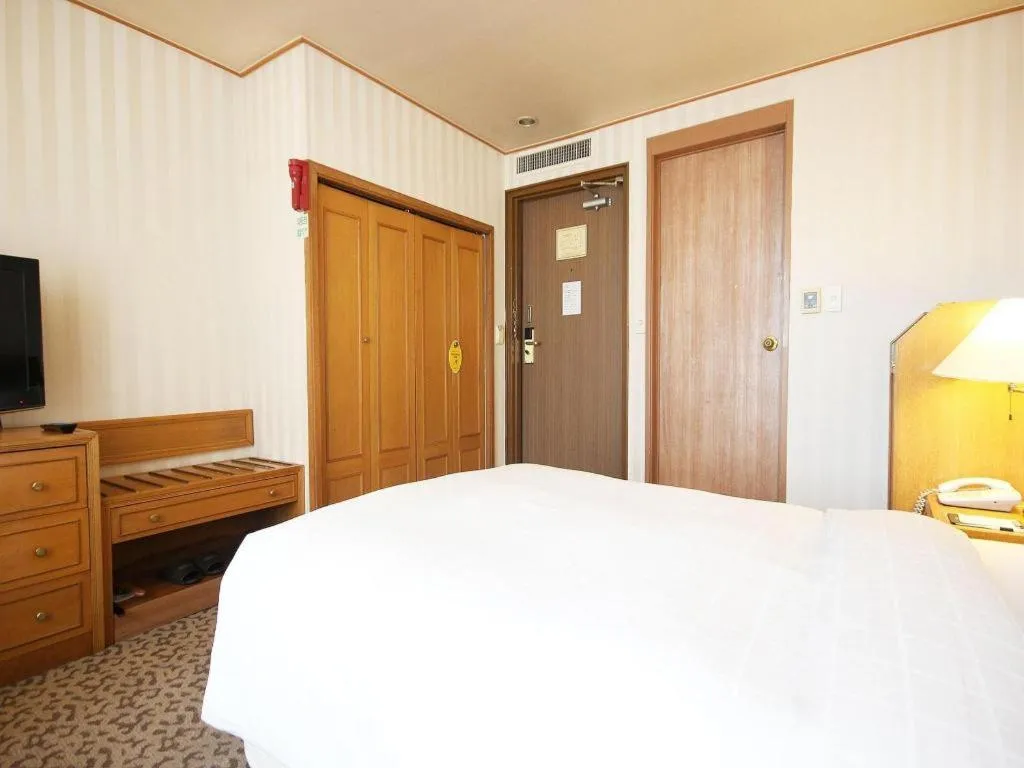 Bed in Seoul Rex Hotel