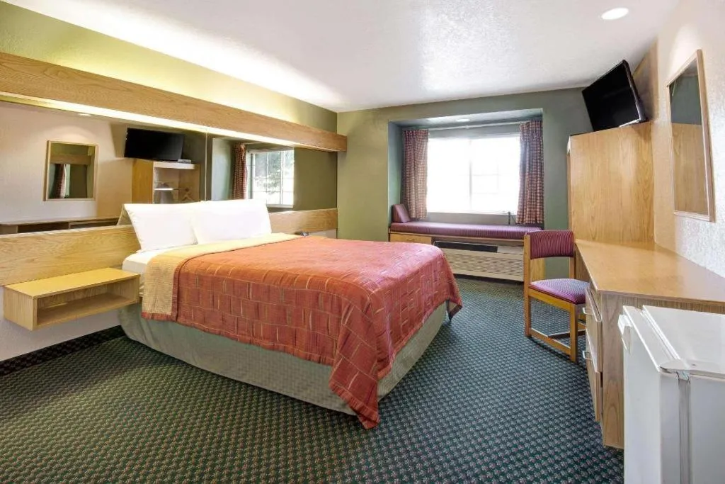 Bed in Microtel Inn & Suites by Wyndham Albuquerque West