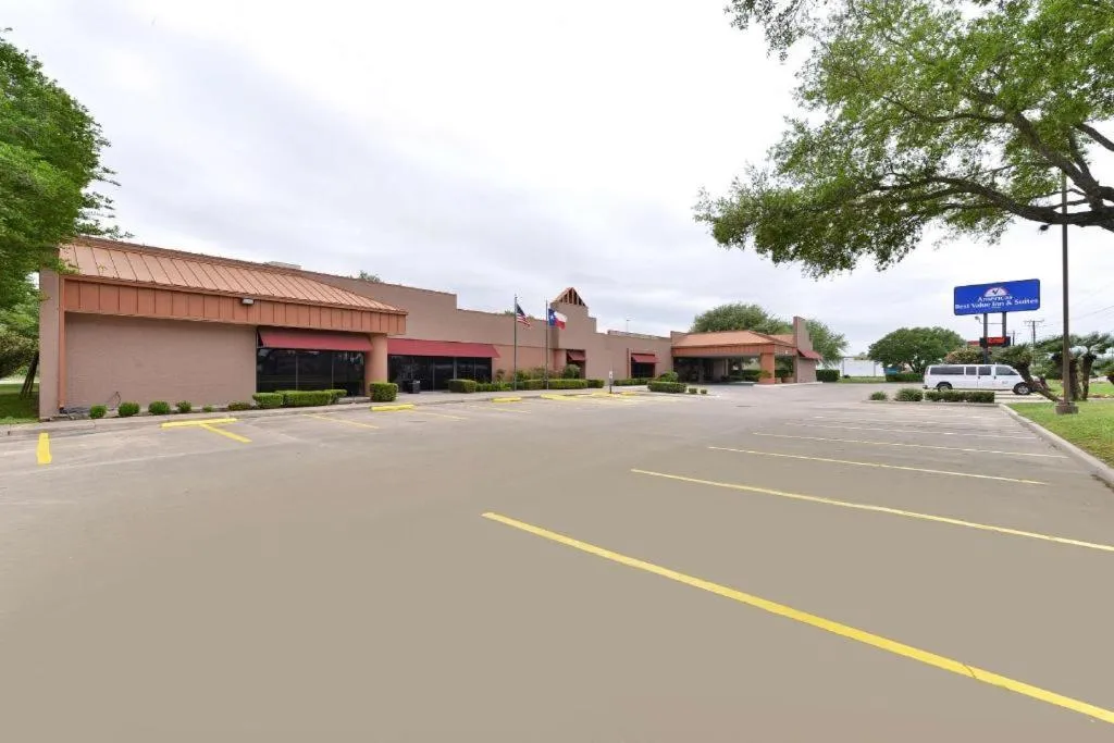 Americas Best Value Inn & Suites Victoria