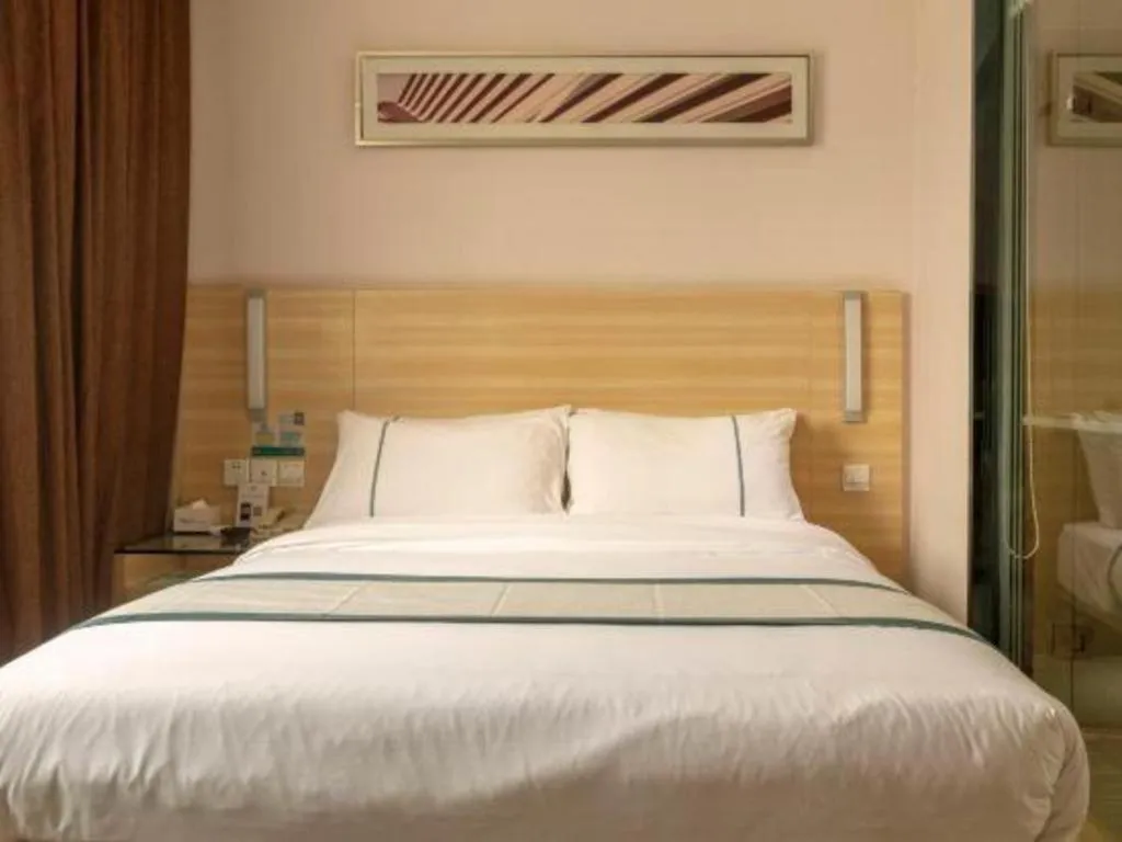 Bed in City Comfort Inn Guahgnzhou Huangpu East District