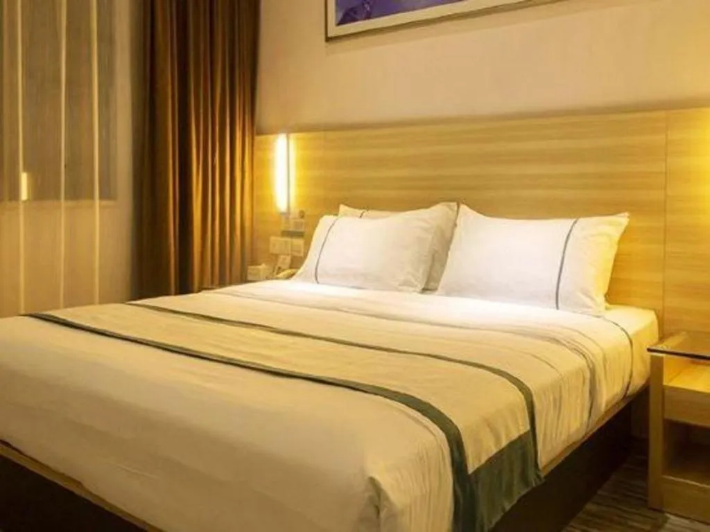 Bed in City Comfort Inn Guahgnzhou Huangpu East District