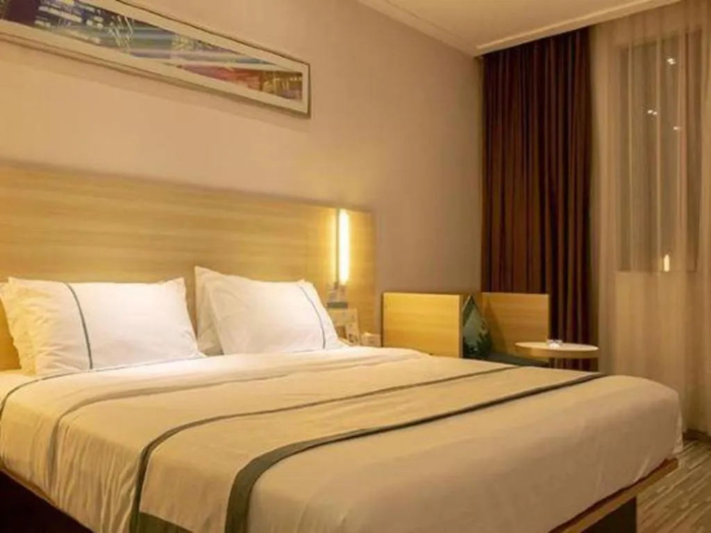 Bed in City Comfort Inn Guahgnzhou Huangpu East District