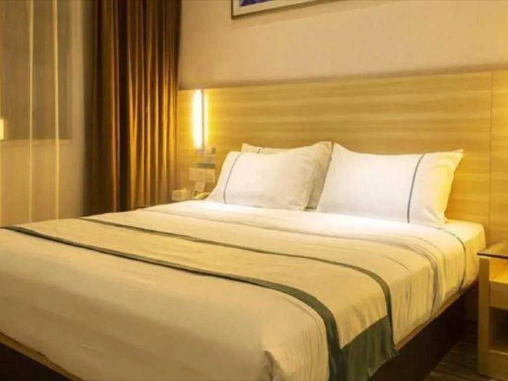 Bed in City Comfort Inn Guahgnzhou Huangpu East District