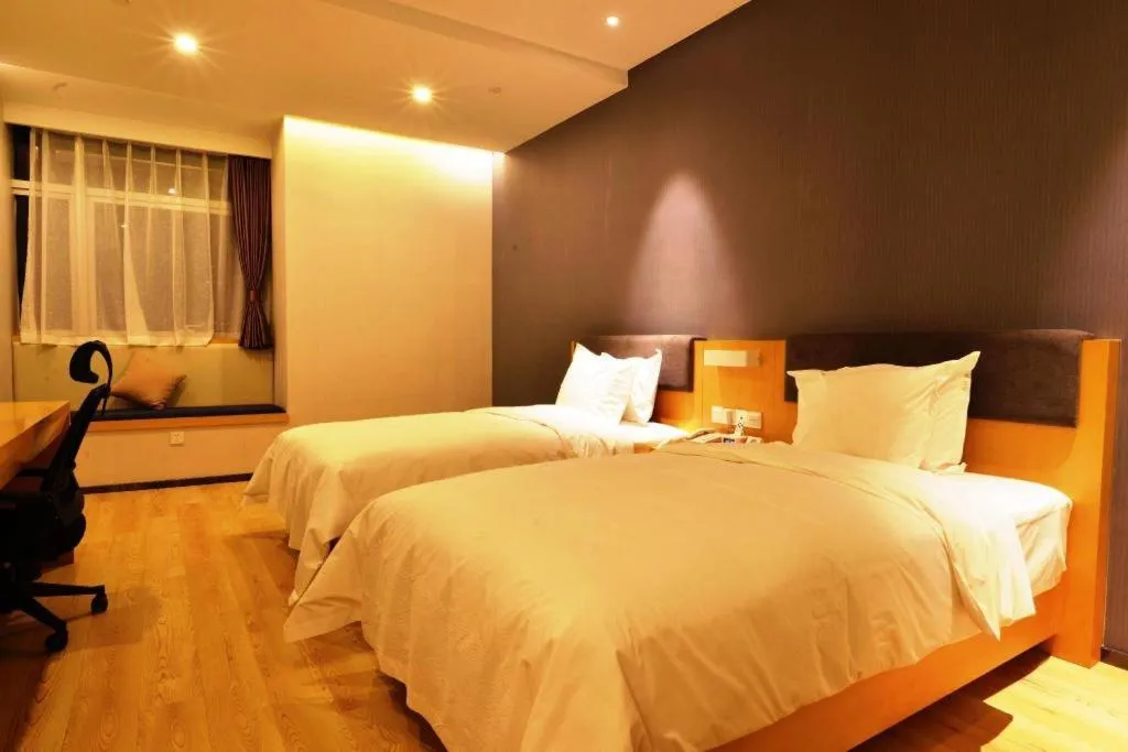 Bed in Holiday Inn Express Jinan Exhibition Center By IHG