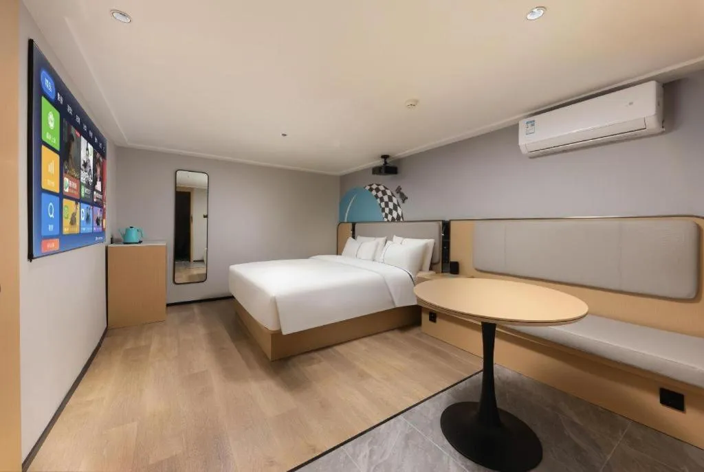 Bed in City Comfort Inn Hengyang Dayang Department Lianhu Plaza