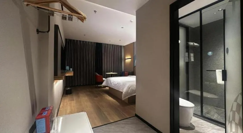 Bed in City Comfort Inn Hengyang Dayang Department Lianhu Plaza