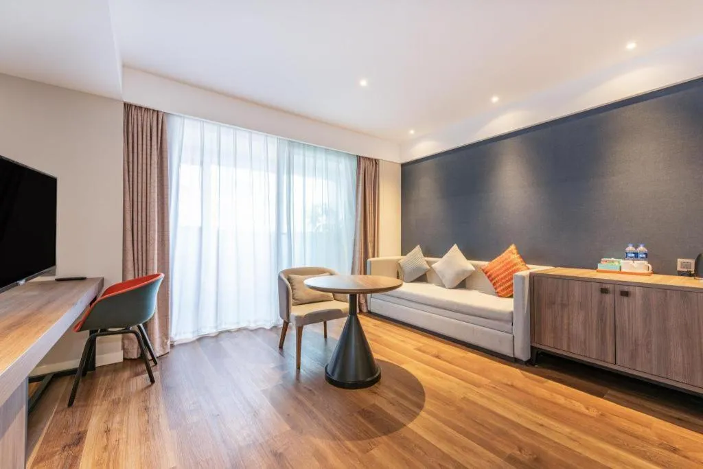 Bed in Holiday Inn Express Guiyang Century City Mall By IHG