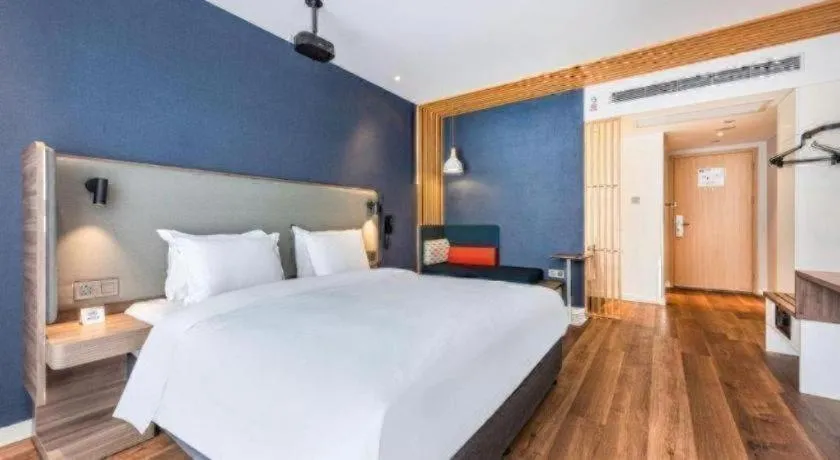 Bed in Holiday Inn Express Guiyang Century City Mall By IHG