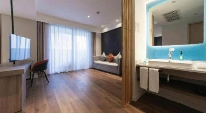 Bed in Holiday Inn Express Guiyang Century City Mall By IHG