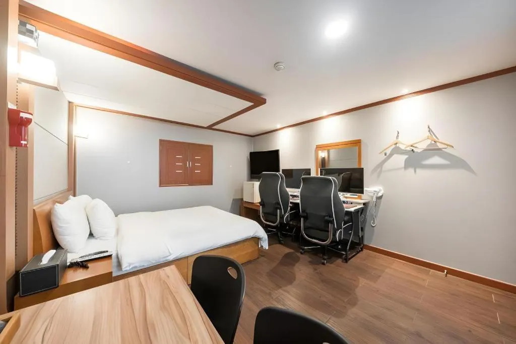 Bed in Hotel J Suwon