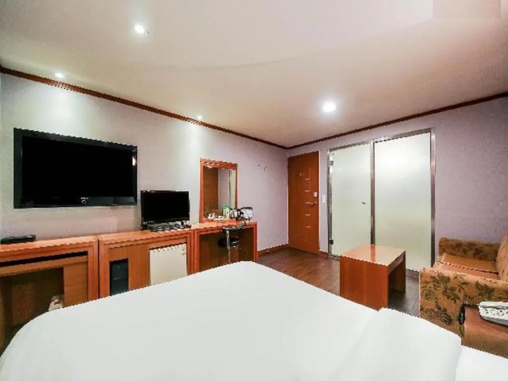 Bed in Hotel J Suwon