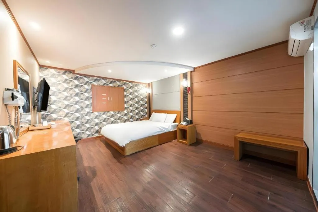 Bed in Hotel J Suwon