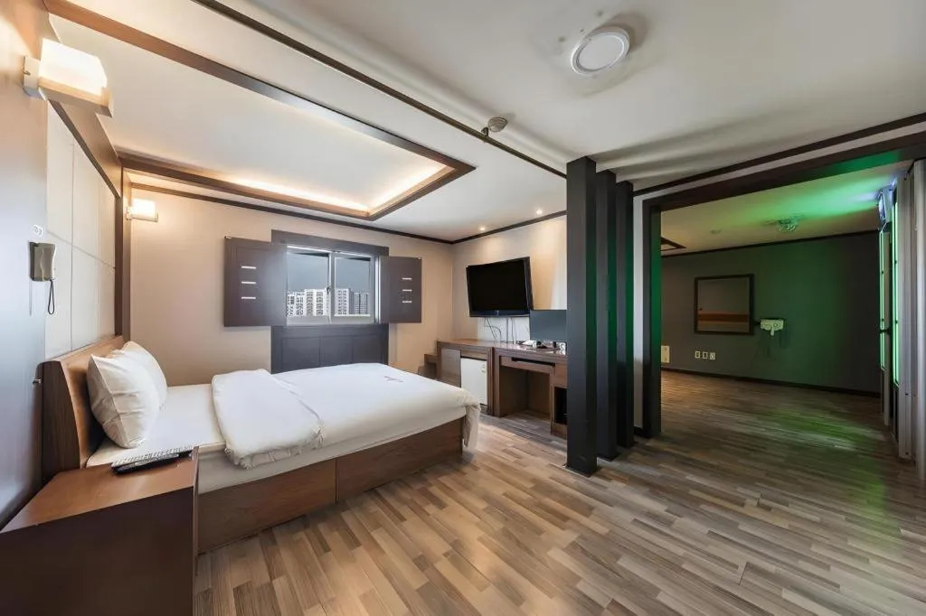 Bed in Hotel J Suwon