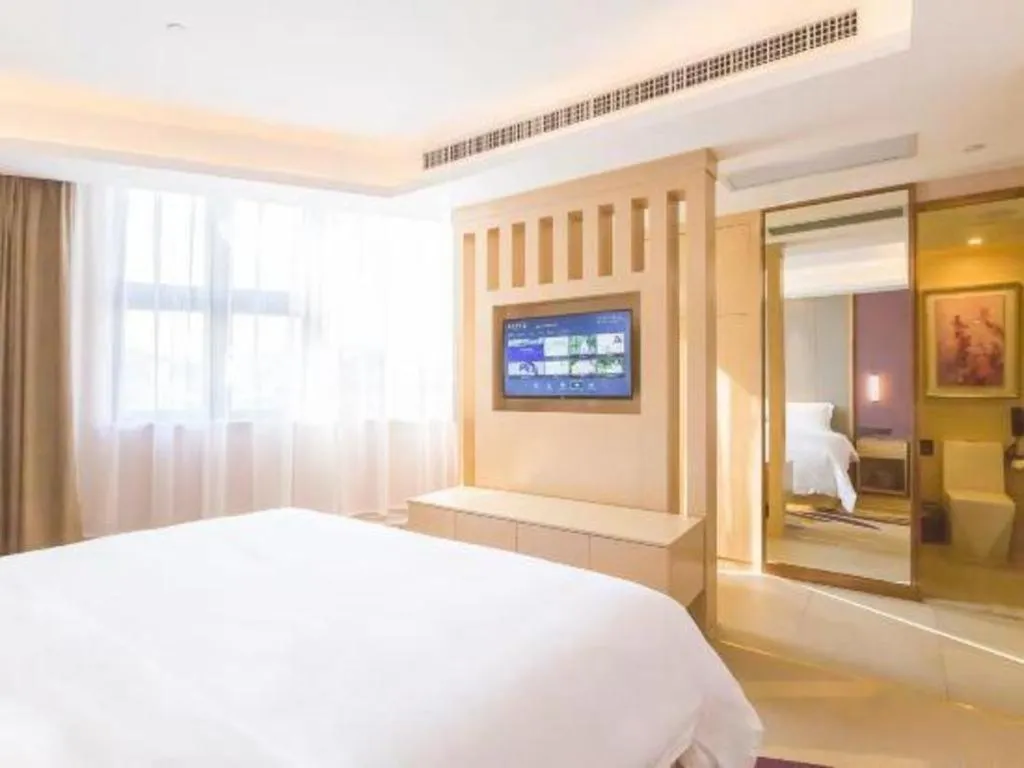 Bed in Lavande Hotels Guangzhou Zhihui City