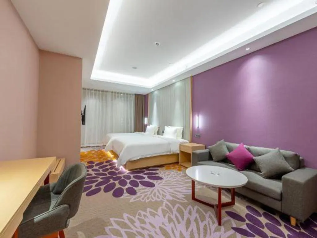 Bed in Lavande Hotels Guangzhou Zhihui City