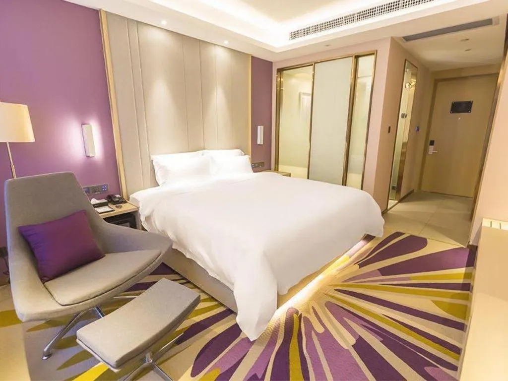 Bed in Lavande Hotels Guangzhou Zhihui City