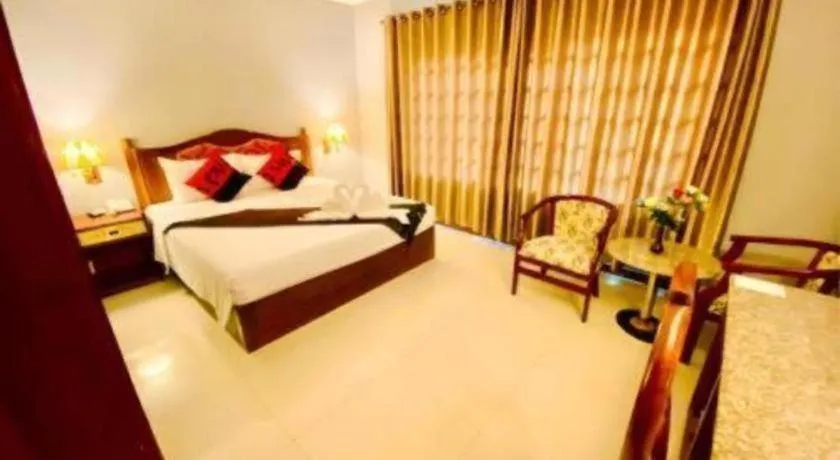 Bed in Midland Hotel