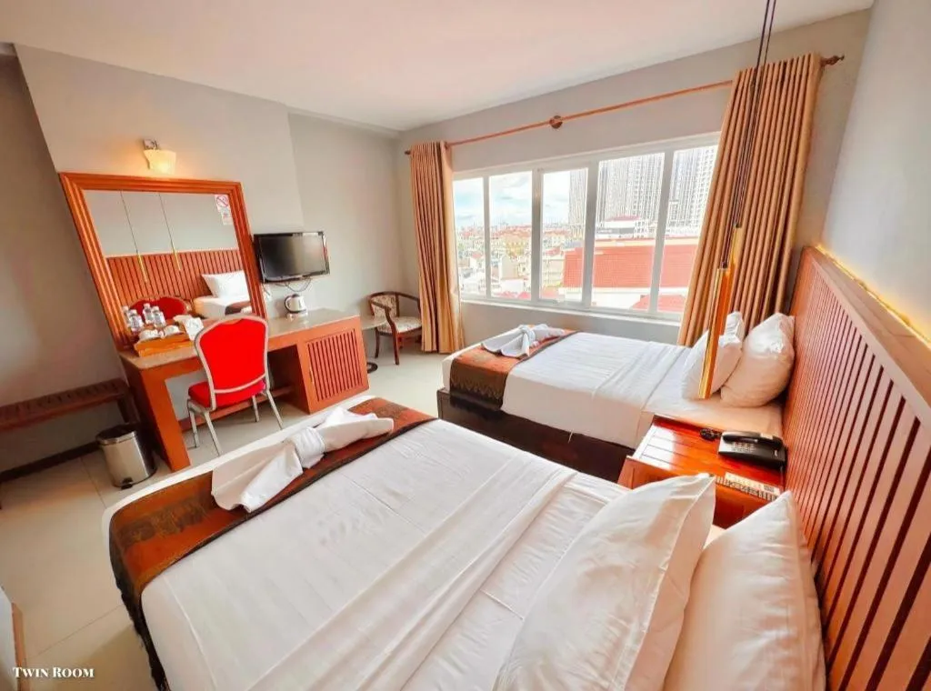 Bed in Midland Hotel