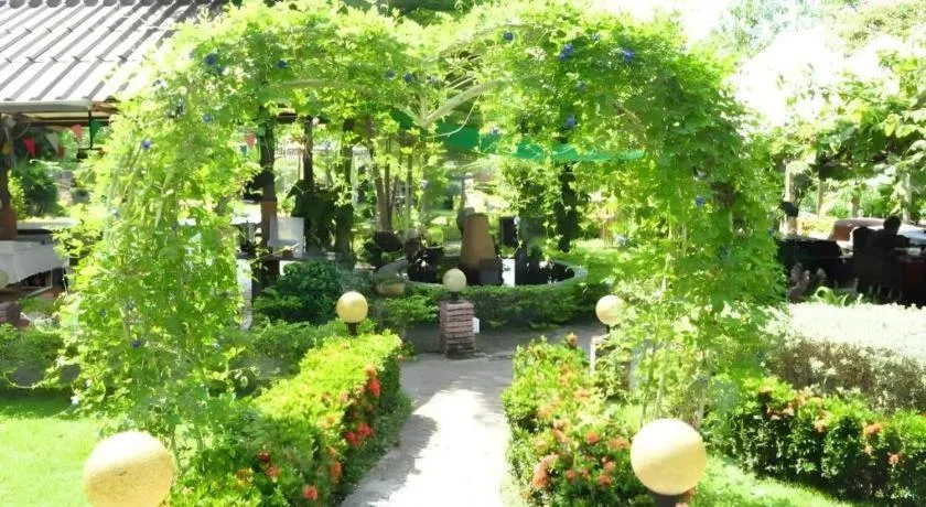 Pattharapuri Valley Resort