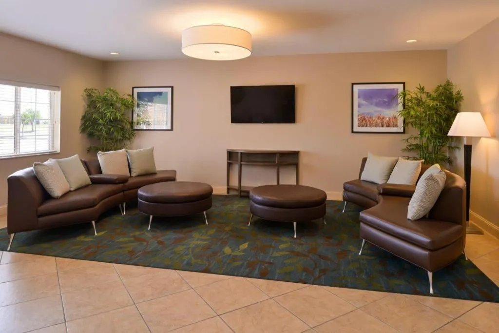 Candlewood Suites Bloomington-Normal By IHG
