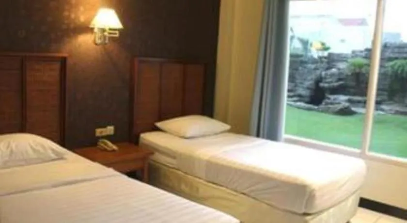 Bed in Hotel Intan Cirebon