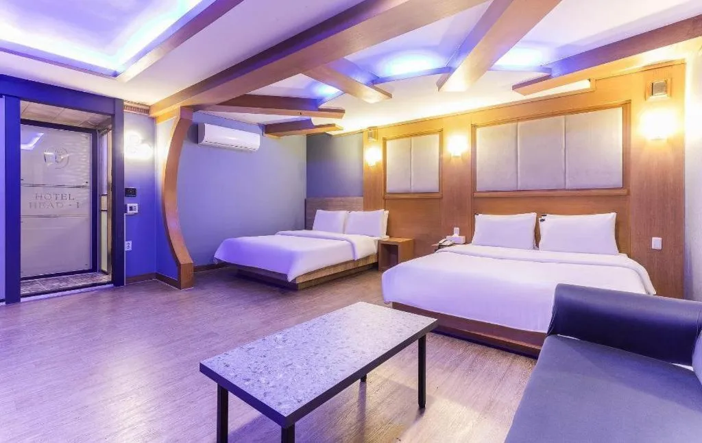 Bed in Hotel Head-One