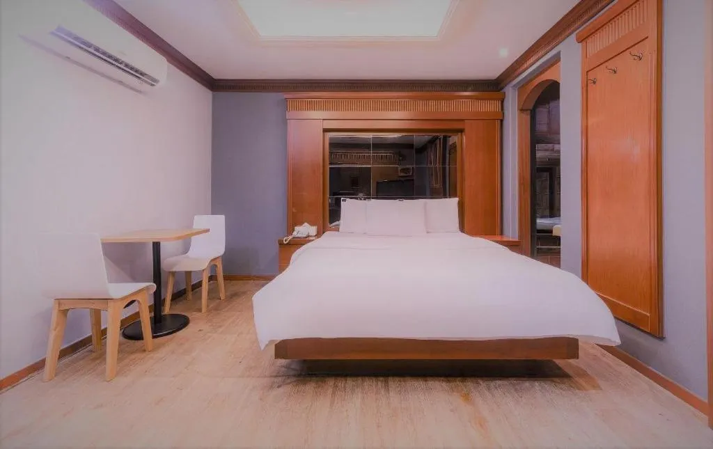 Bed in Hotel Head-One