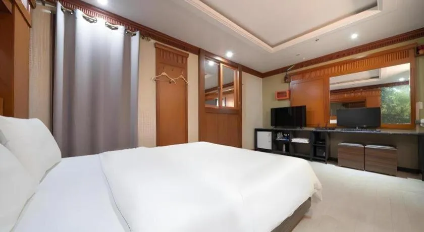 Bed in Hotel Head-One